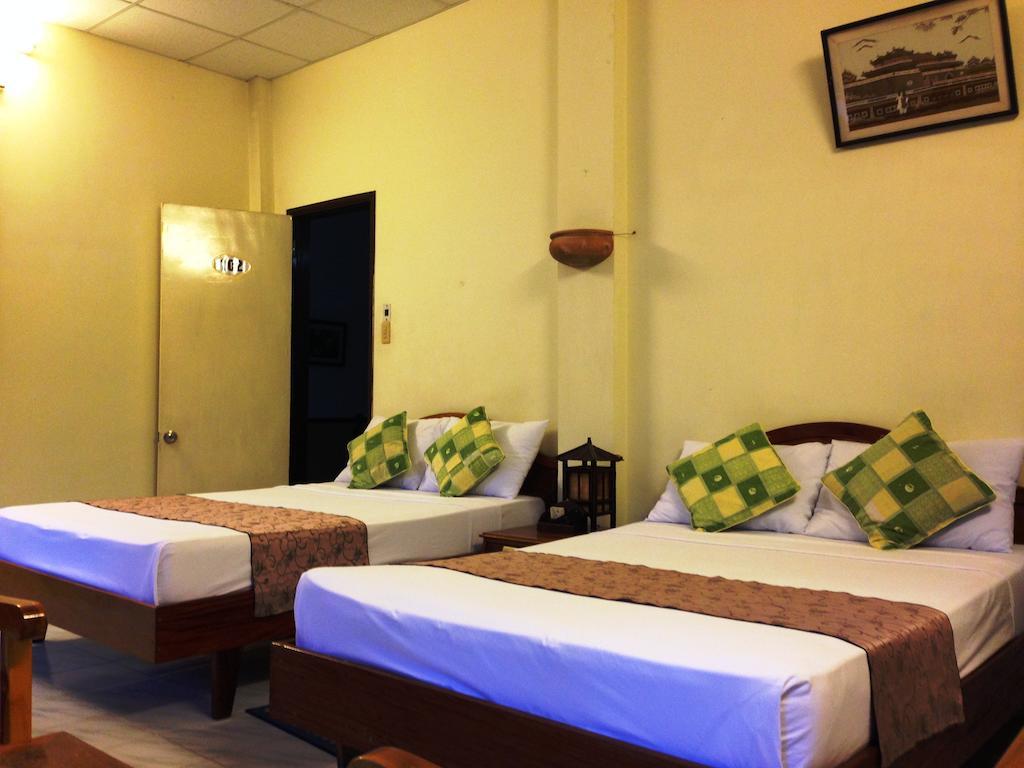 Dong Loi Hotel Hue Exterior photo